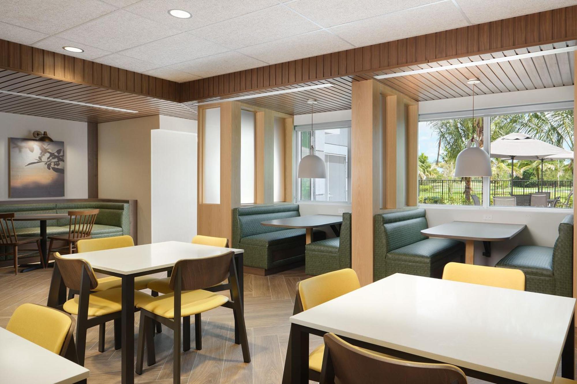 Fairfield Inn & Suites By Marriott Fort Lauderdale Northwest Tamarac Exterior foto